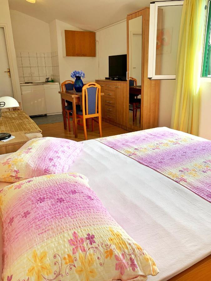 Apartments Villa Antony 2 Drvenik  Bagian luar foto
